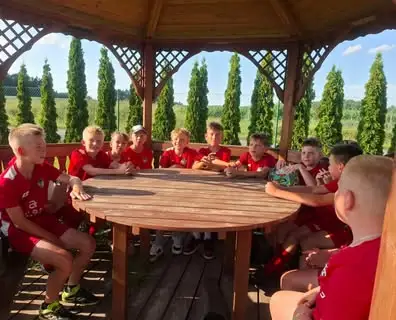 Akademia Zefki zakończyła sezon wycieczką rowerową i piknikiem w Marcinkach