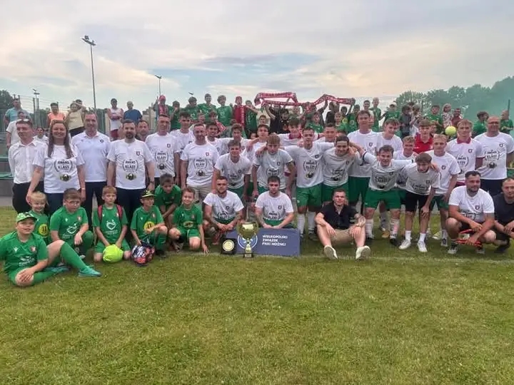 Pelikan Grabów świętuje awans do Klasy Okręgowej