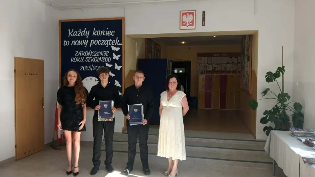 Uroczyste zakończenie roku szkolnego w Kaliszkowicach Ołobockich