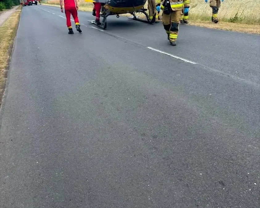 Zderzenie dwóch aut w Racławicach. Na miejscu lądował śmigłowiec LPR