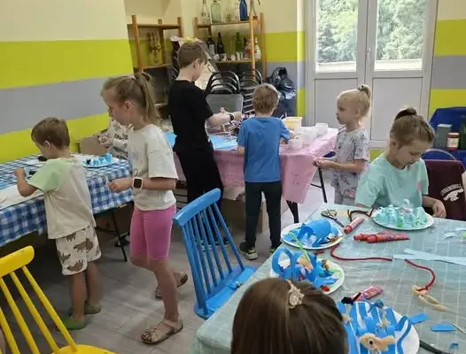 Warsztaty Zakręconych Twórczo: dzieci tworzyły mini akwaria