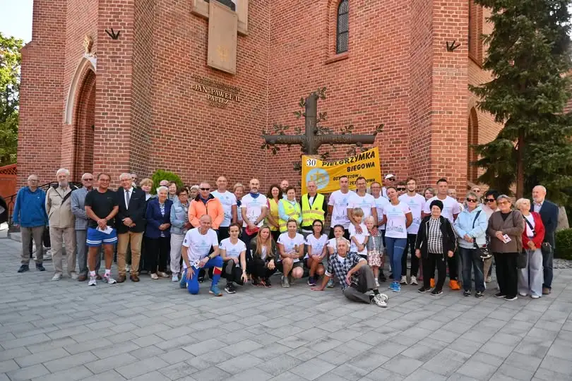 30. Pielgrzymka Biegowa na Jasną Górę wyruszyła z Ostrzeszowa