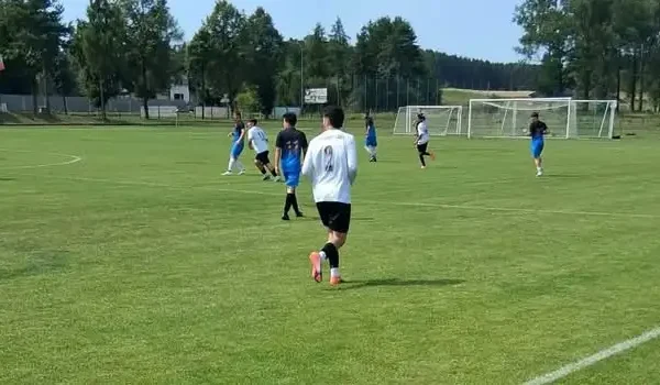 Remis w sparingu Zefki Kobyla Góra z Huraganem Szczury