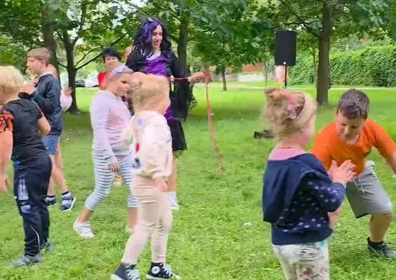 Strasznie fajna zabawa z Teatrem Maska podczas wakacji w COOLturce