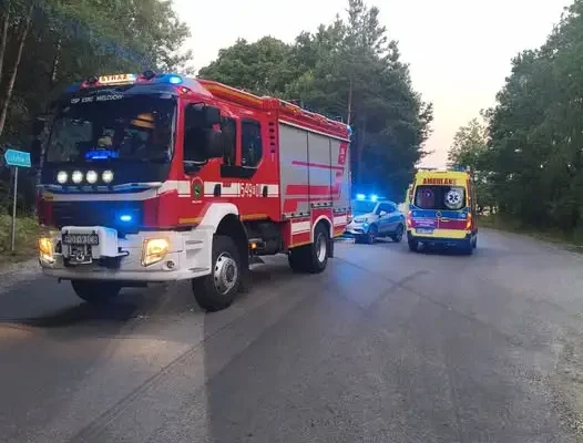 Poranny wypadek w Czajkowie – interweniowały OSP i PSP