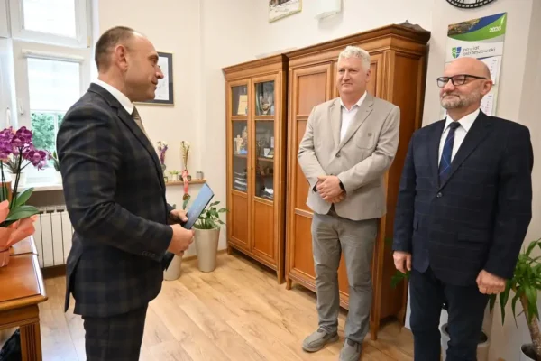 Powiat Ostrzeszowski: Dariusz Grzesik i Michał Błoch ponownie dyrektorami szkół