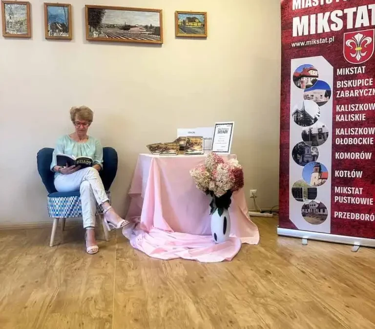 Narodowe Czytanie w Mikstacie: Dziady Adama Mickiewicza w bibliotece