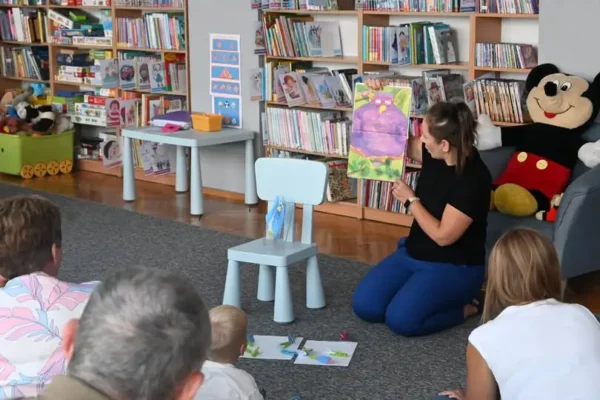 CzytaSię w bibliotece: twórcze spotkanie dla najmłodszych w Ostrzeszowie