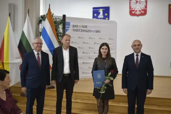 Nauczyciele z I LO w Ostrzeszowie nagrodzeni w Dniu Edukacji Narodowej