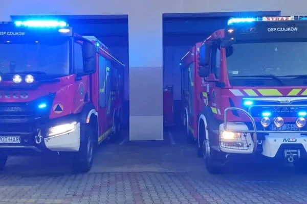 Hołd dla strażaków z Niska – syreny zawyły w całej Polsce