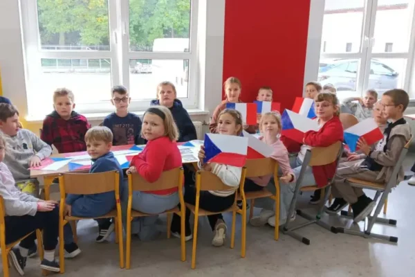 Kaliszkowice Ołobockie: Dzień Języków Obcych w szkole podstawowej